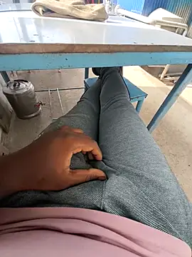 Snapshot of blackyporiki chatting on September 29, 2:43 am blackyporiki online show from September 29, 2:43 am