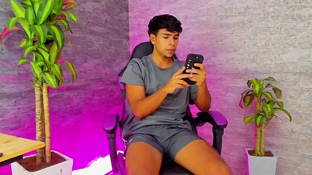 CHR58  online show from September 8, 11:37 pm