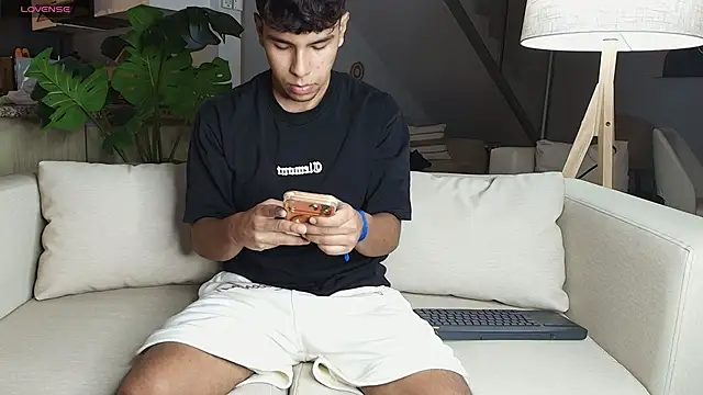 CHR58  online show from February 13, 11:43 pm