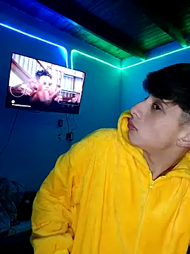 Snapshot of matiatr1112 chatting on September 10, 8:02 am matiatr1112 online show from September 10, 8:02 am