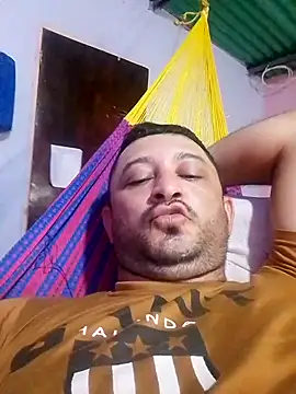 Snapshot of arnaldof50 chatting on September 12, 1:49 am arnaldof50 online show from September 12, 1:49 am