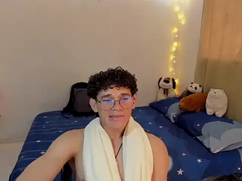 Tom Blues online show from November 11, 2:11 pm