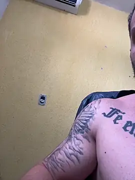 Snapshot of Pikadocee chatting on October 1, 5:28 pm Pikadocee online show from October 1, 5:28 pm