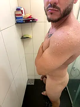 Snapshot of Pikadocee chatting on October 5, 3:38 pm Pikadocee online show from October 5, 3:38 pm