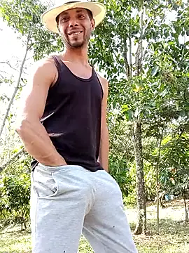 AlphaAlterX online show from April 14, 7:46 pm