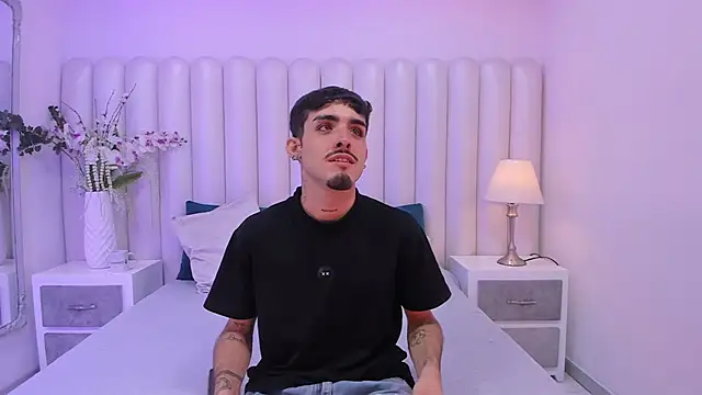 NikoStone  online show from September 28, 5:27 am