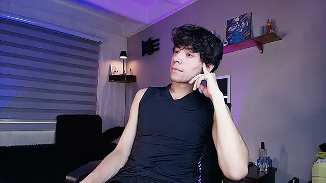 Dani Lips  online show from October 4, 8:24 pm