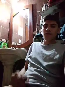 aispuro8505 online show from February 28, 4:39 pm