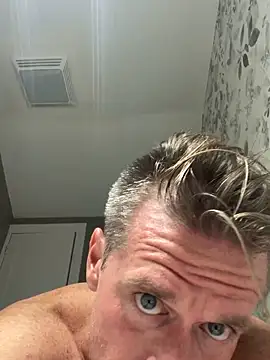 DILFiGuess11 online show from September 26, 3:37 am