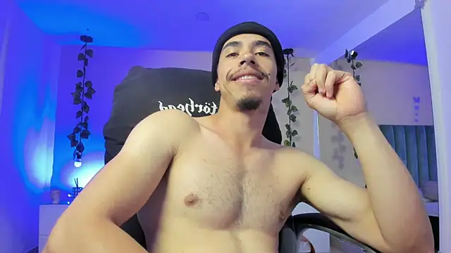 Muscle Scott online show from January 10, 7:39 pm