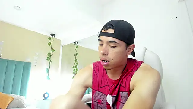 Muscle Scott online show from September 26, 12:14 pm