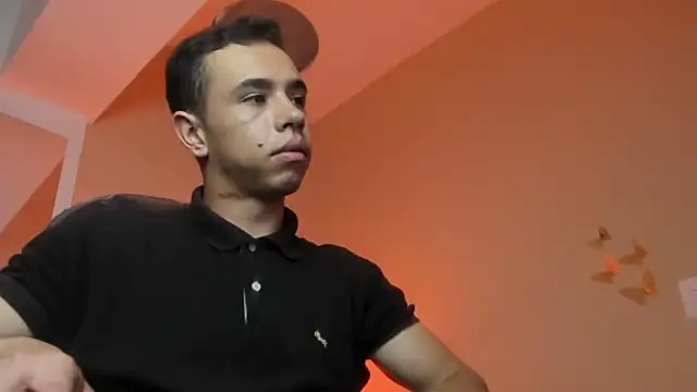 Muscle Scott online show from February 10, 7:40 pm