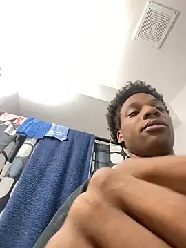 dmmeformerch online show from April 3, 6:59 pm