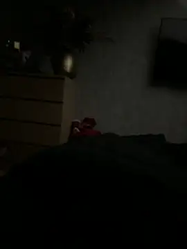 geilstell234 online show from November 5, 10:34 pm