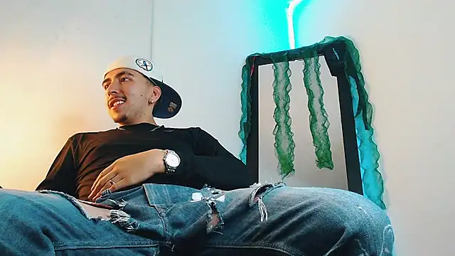 liamty luxor online show from December 20, 7:48 am