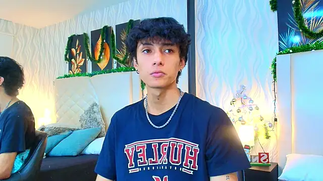 Lean Portman online show from December 15, 9:56 pm