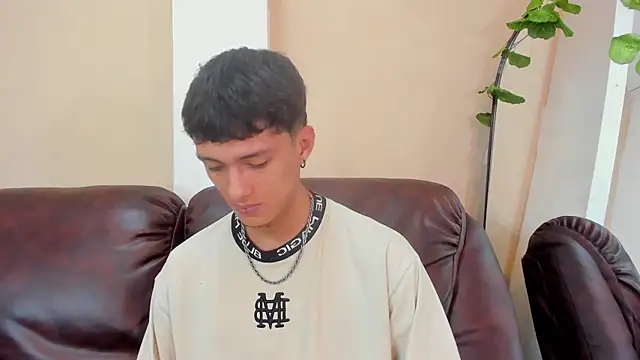 Lean Portman online show from June 5, 2:56 pm