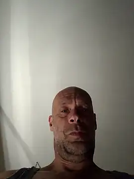 nolliebollieeeeeee online show from April 29, 11:00 pm