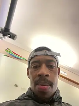 Snapshot of fitsexyman chatting on September 15, 2:07 pm fitsexyman online show from September 15, 2:07 pm