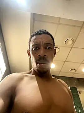 Snapshot of fitsexyman chatting on September 26, 12:03 pm fitsexyman online show from September 26, 12:03 pm