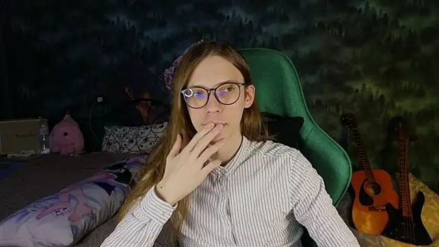 Snapshot of artass2 chatting on September 26, 8:39 pm artass2 online show from September 26, 8:39 pm