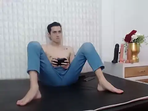 LuigiMarchetti online show from September 21, 9:04 pm