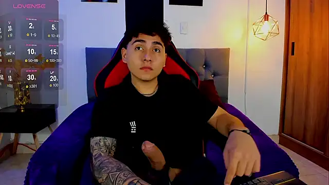 Snapshot of Nicolas_James_Sc chatting on September 18, 2:19 pm Nicolas James Sc online show from September 18, 2:19 pm