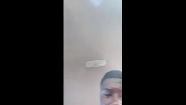 Snapshot of ThinnaSoy2 chatting on October 14, 7:04 am ThinnaSoy2 online show from October 14, 7:04 am