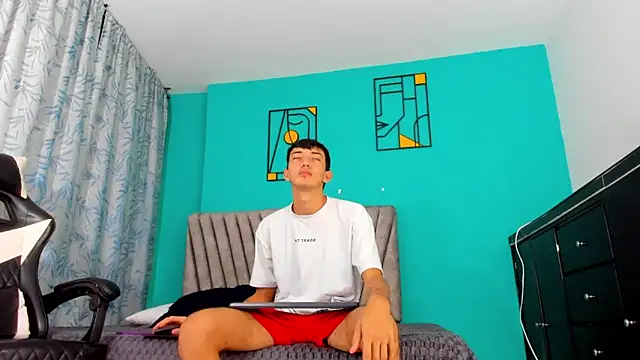 Maikol Ortiz online show from March 16, 12:31 pm