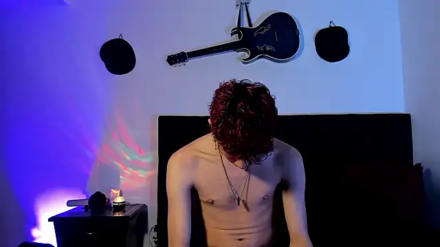 mhatias  online show from February 19, 4:31 am