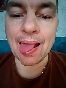 SummerArthur online show from November 3, 7:12 am