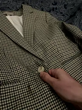 JeuneHommeBg2 online show from December 4, 7:59 am