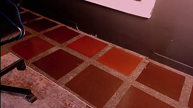 Boss Domiinator online show from September 25, 3:16 am