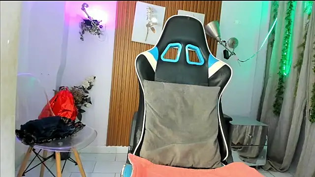 Snapshot of Juan_contreras chatting on October 15, 11:29 am Juan contreras online show from October 15, 11:29 am