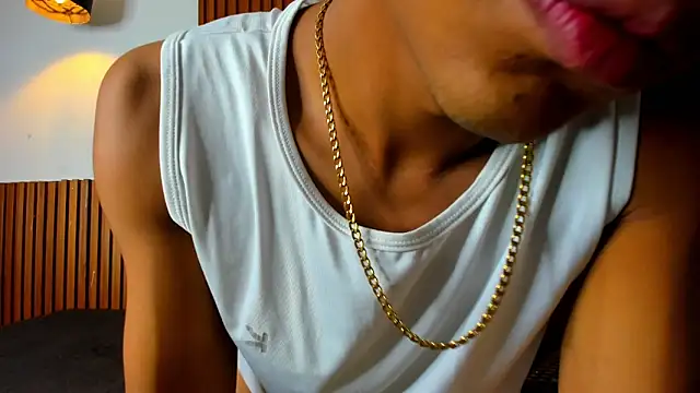 Snapshot of Juan_contreras chatting on October 24, 11:45 am Juan contreras online show from October 24, 11:45 am