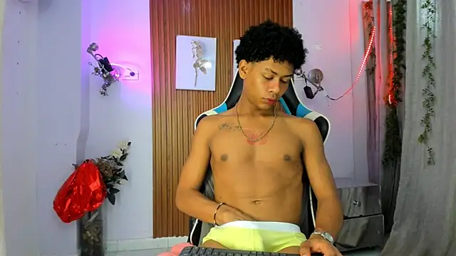 Snapshot of Juan_contreras chatting on October 7, 11:14 am Juan contreras online show from October 7, 11:14 am