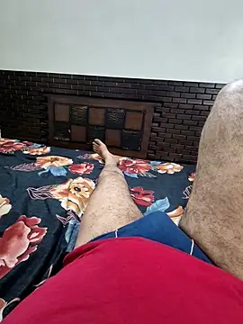 Snapshot of kkkk1882 chatting on October 21, 2:42 pm kkkk1882 online show from October 21, 2:42 pm