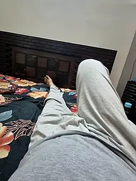 Snapshot of kkkk1882 chatting on October 30, 6:04 am kkkk1882 online show from October 30, 6:04 am