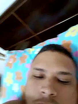 Alexboy022025 online show from October 1, 10:03 pm