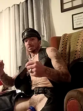 Snapshot of Mrluckstick chatting on October 23, 12:36 am Mrluckstick online show from October 23, 12:36 am