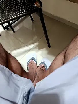 Gallo001 online show from February 2, 12:13 pm