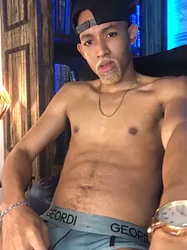 B Wild online show from October 12, 5:34 am