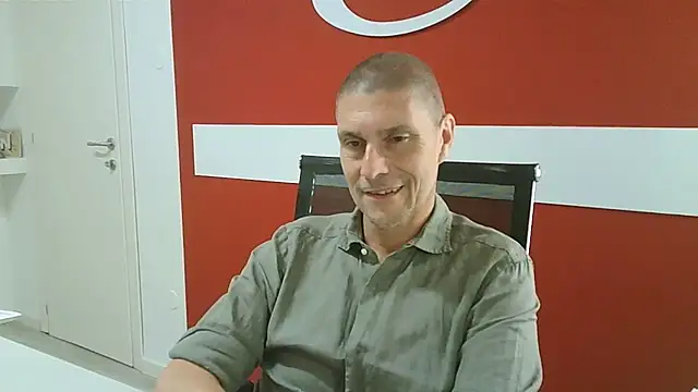 max79ve31 online show from July 3, 12:00 pm