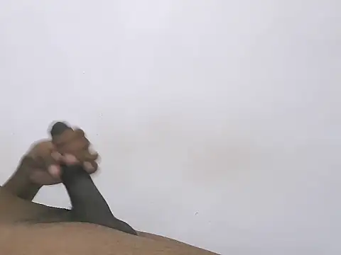 Snapshot of WolfMenSL chatting on October 13, 5:08 pm WolfMenSL online show from October 13, 5:08 pm