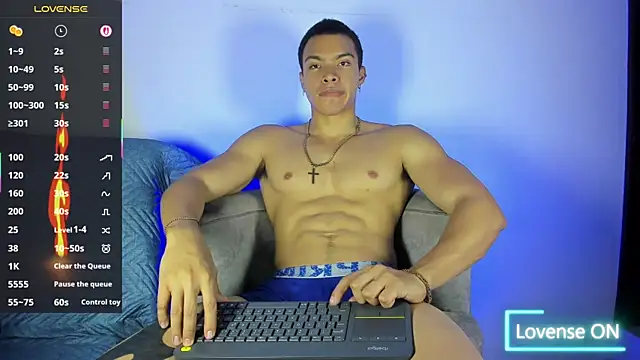 adriel escalante online show from July 7, 2:44 am