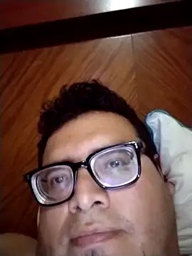 Santiagoqro85 online show from October 6, 3:33 am