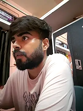 soniriyaa010101 online show from July 6, 6:54 pm
