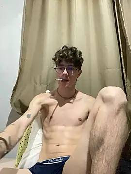 Snapshot of HeiRique chatting on October 23, 4:49 am HeiRique online show from October 23, 4:49 am