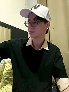 Snapshot of HeiRique chatting on October 22, 3:54 am HeiRique online show from October 22, 3:54 am