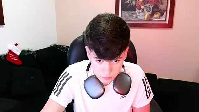 tightncuteass online show from November 20, 11:36 pm